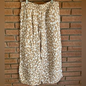 Stylish Tan and White Women's Skirt